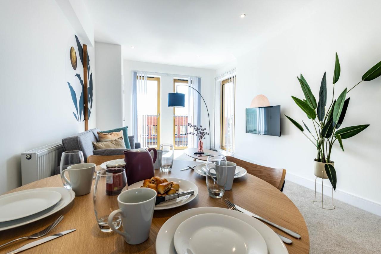 Modern Apartments With Balcony In Merton Near Wimbledon By Sojo Stay 米切姆 外观 照片