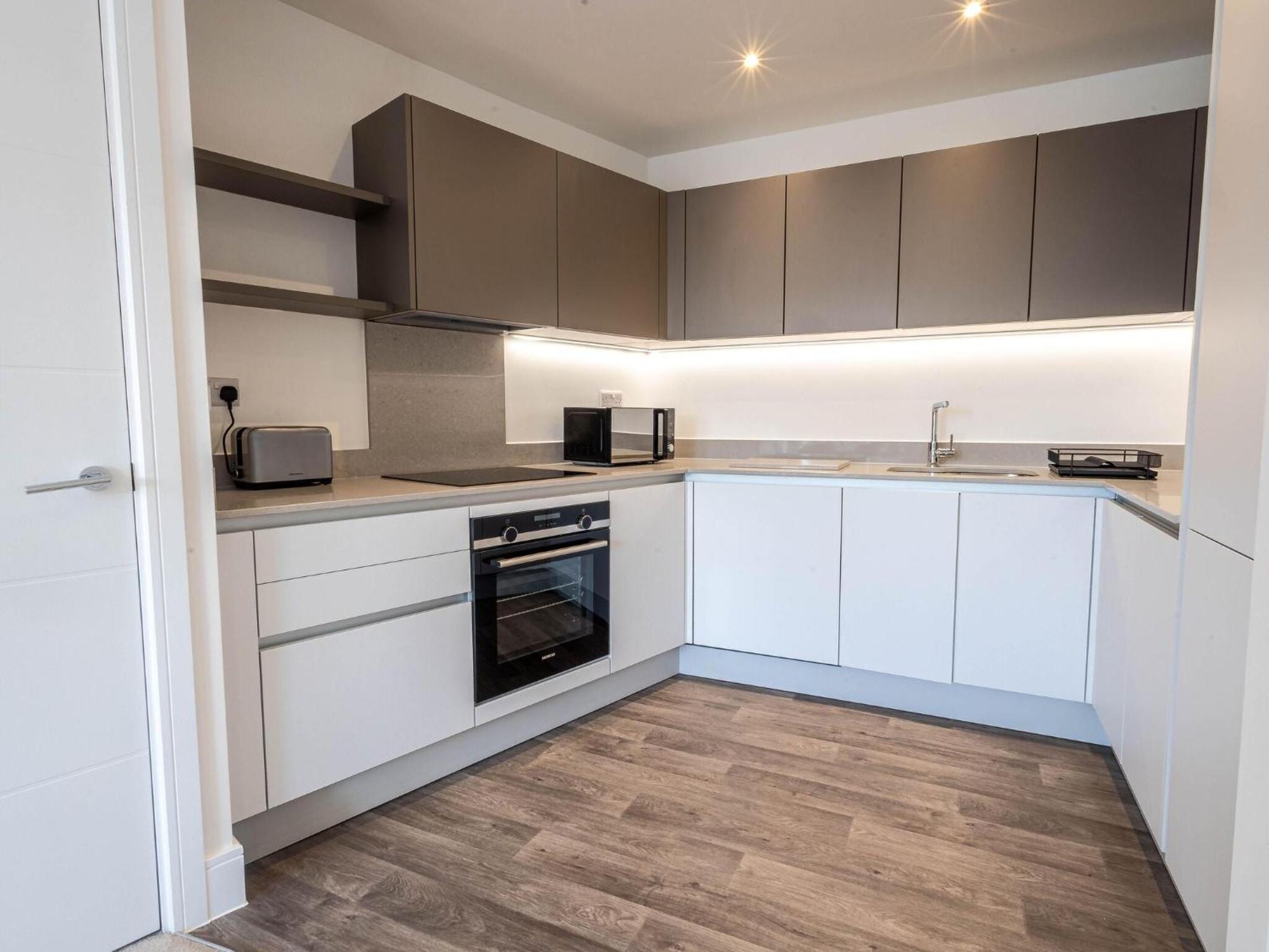 Modern Apartments With Balcony In Merton Near Wimbledon By Sojo Stay 米切姆 外观 照片